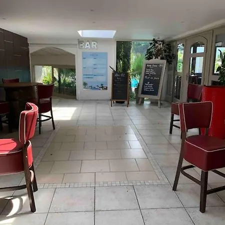 Cosy Confort Park Clim Wifi Linge Inclus Piscine Payante L'ete * カネ